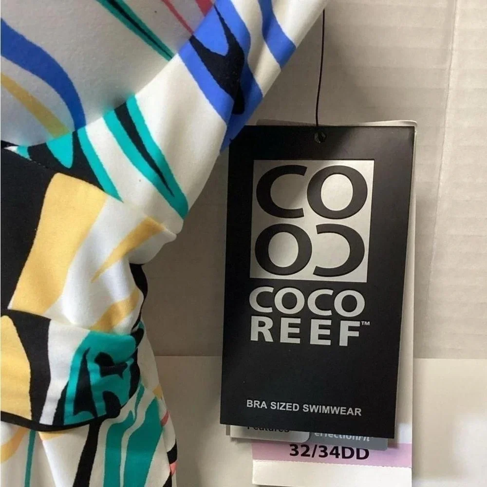 NWT Coco‎ Reef swimming top size 32-34 DD - Picture 3 of 5